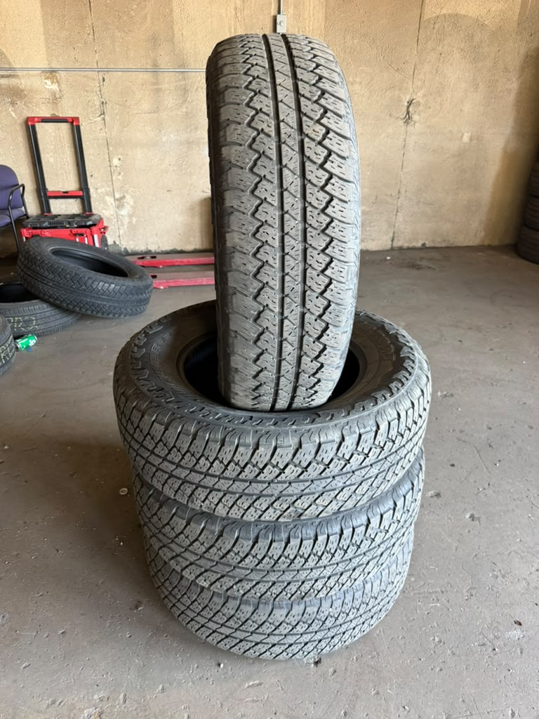 255/70R18 Set (4 Used Tires) Bridgestone Dueler AT