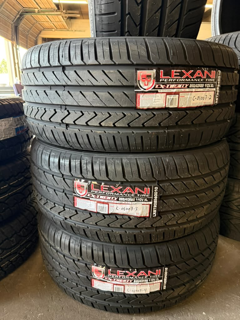 285/40R22 Set (4 Brand New Tires!!) Lexani LX-Twenty
