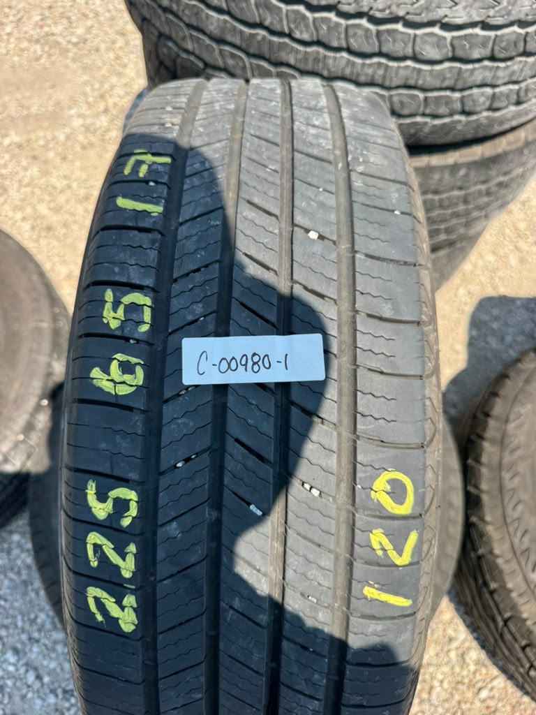 225/65R17 Pair (2 Used Tires) Michelin X Tour