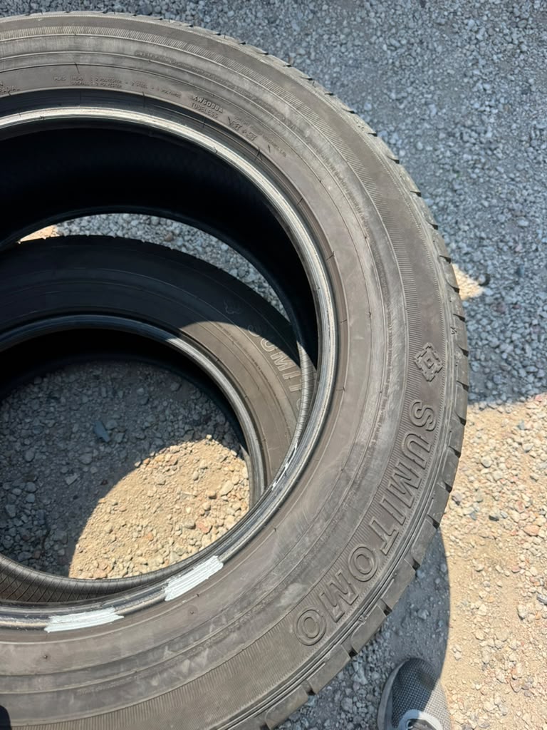 275/60R20 Pair (2 Used Tires) Sumitomo Encounter HT2