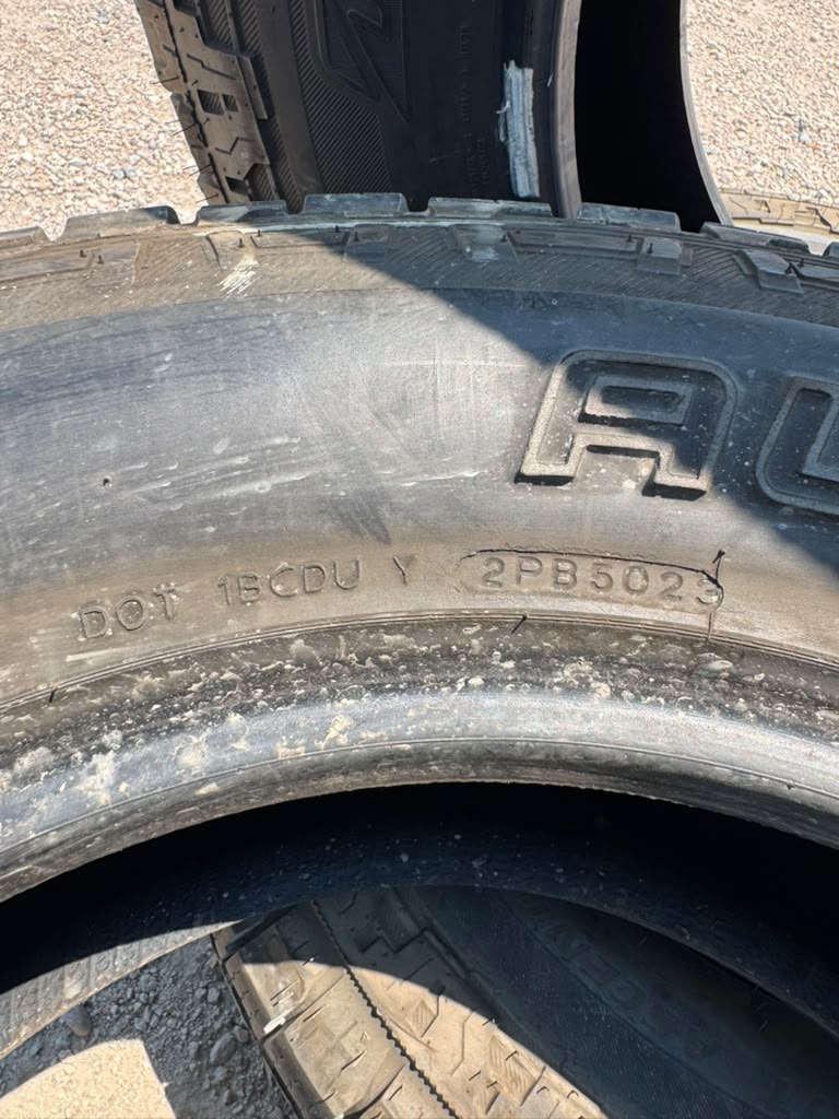 275/65R18 Pair (2 Used Tires) Pathfinder