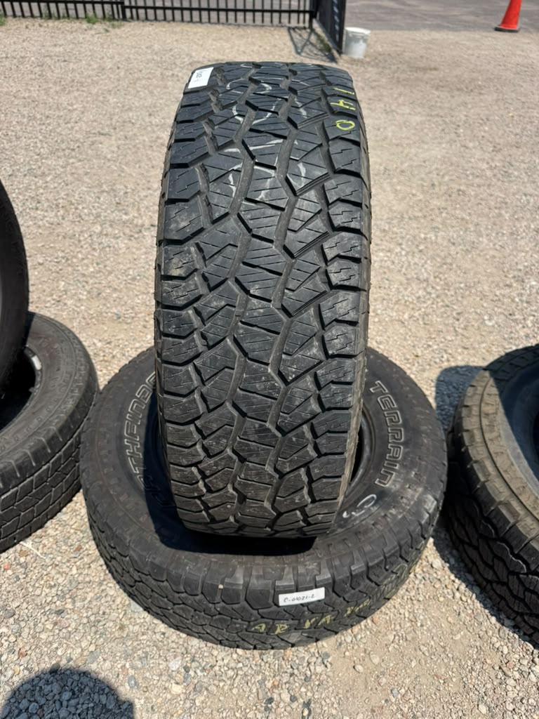 275/65R18 Pair (2 Used Tires) Pathfinder