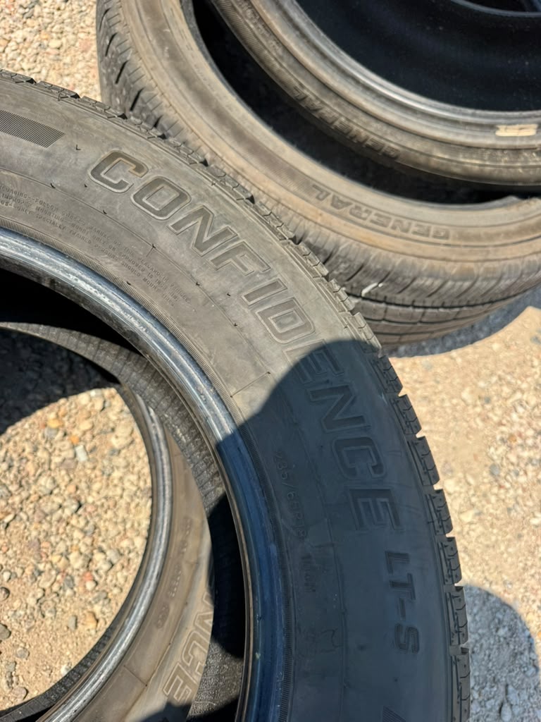 235/65R18 Pair (2 Used Tires) Caldera Confidence