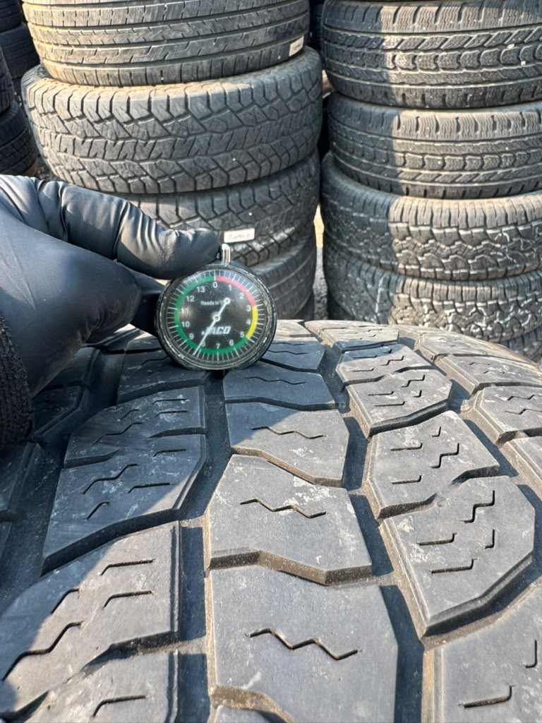 LT35x12.50R18 Pair (2 Used Tires) Cooper Discoverer AT3 XLT