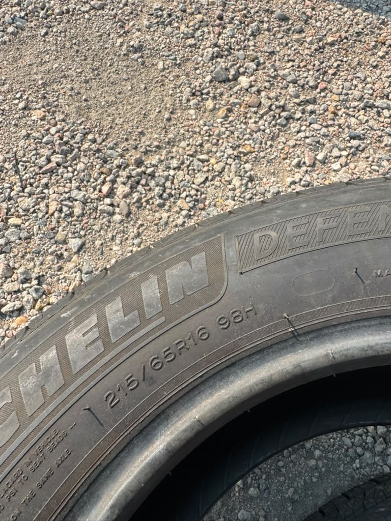 215/65R16 Pair (2 Used Tires)  Michelin Defender & Tour