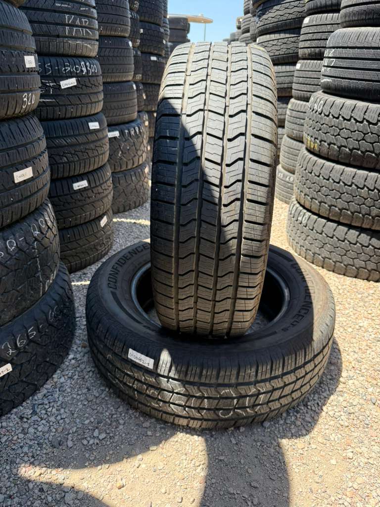 275/60R20 Pair (2 Used Tires) Caldera Confidence LT-S
