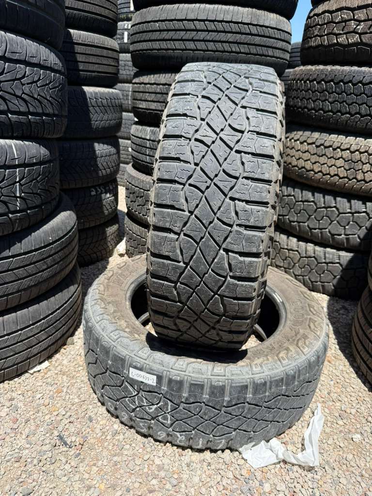 LT265/60R20 Pair (2 Used Tires) Goodyear Wrangler Territory MT