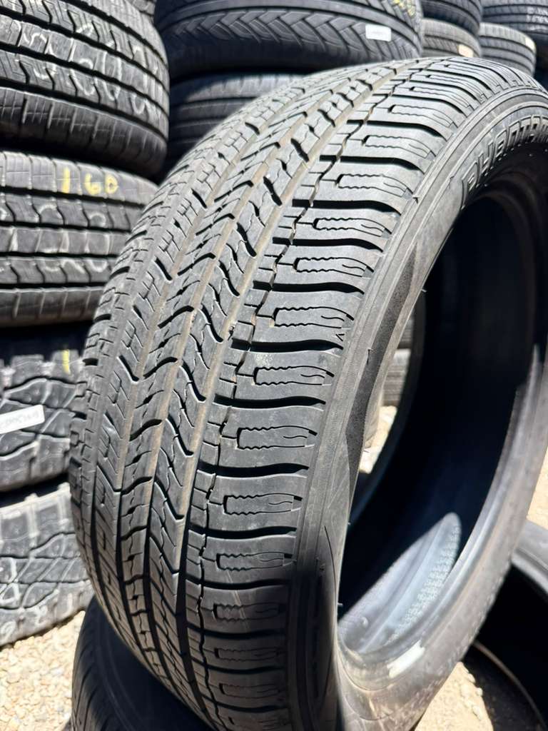 245/50R20 Pair (2 Used Tires) Phantom C-Sport