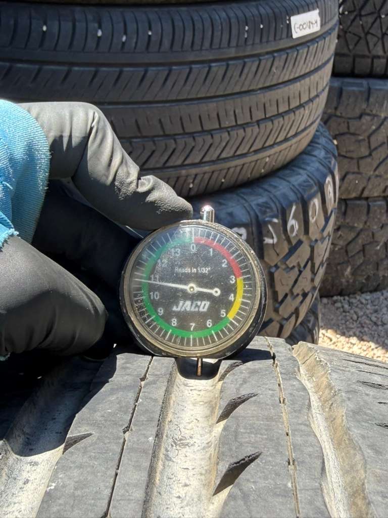 255/45R20 Pair (2 Used Tires) Velozza ZXV 4