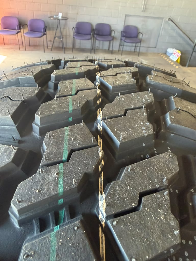 LT33X12.50R22 Set (4 Brand New Tires!!) Thunderer Trac Grip MT