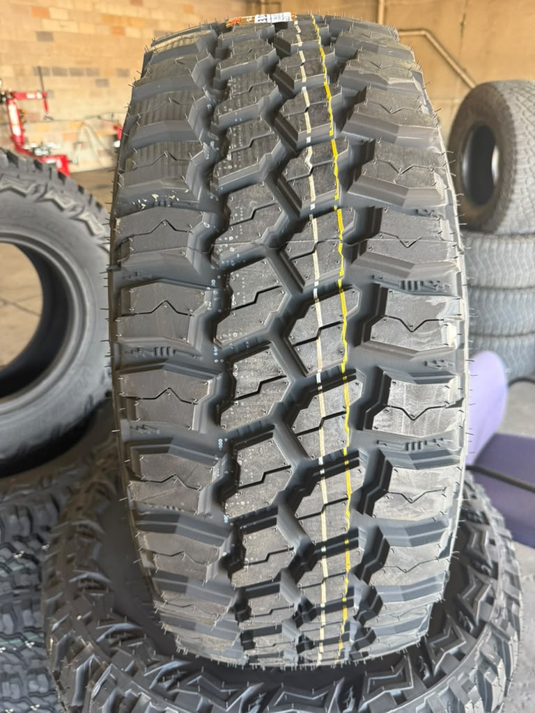 LT33X12.50R15 Set (4 Brand New Tires!!) Thunderer Trac Grip MT