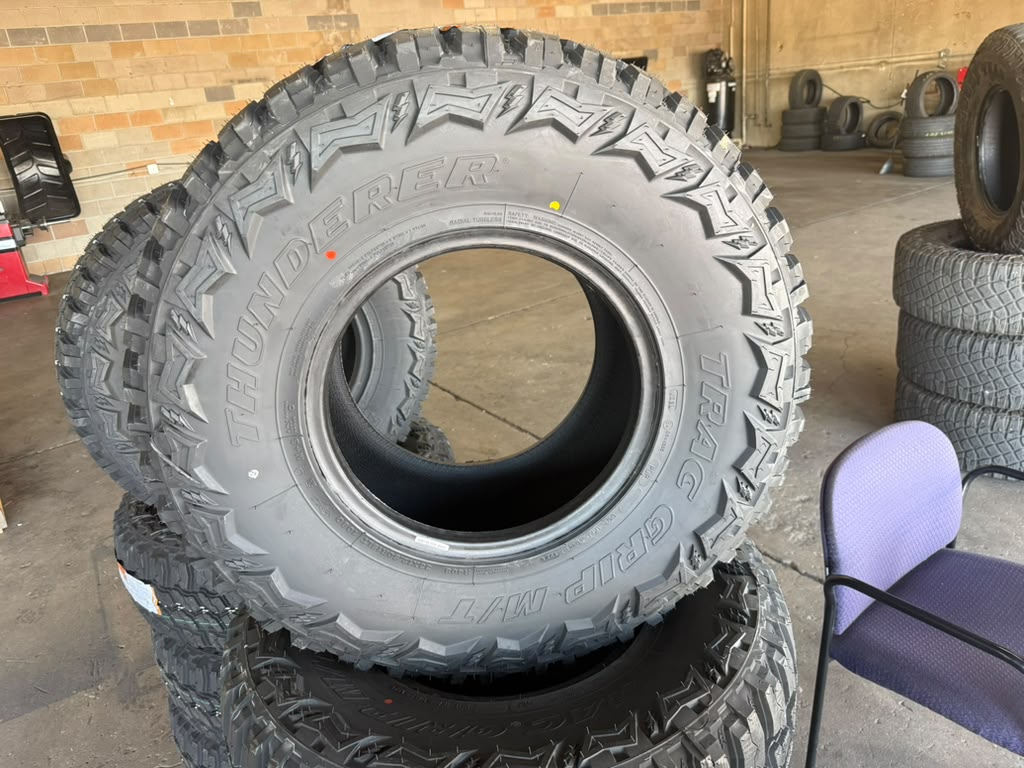 LT33X12.50R15 Set (4 Brand New Tires!!) Thunderer Trac Grip MT