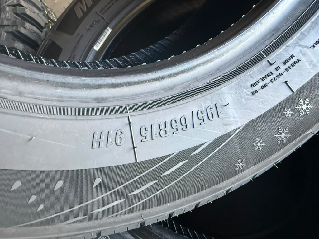 195/65R15 Set (4 Brand New Tires!!) Thunderer Mach 1 Plus