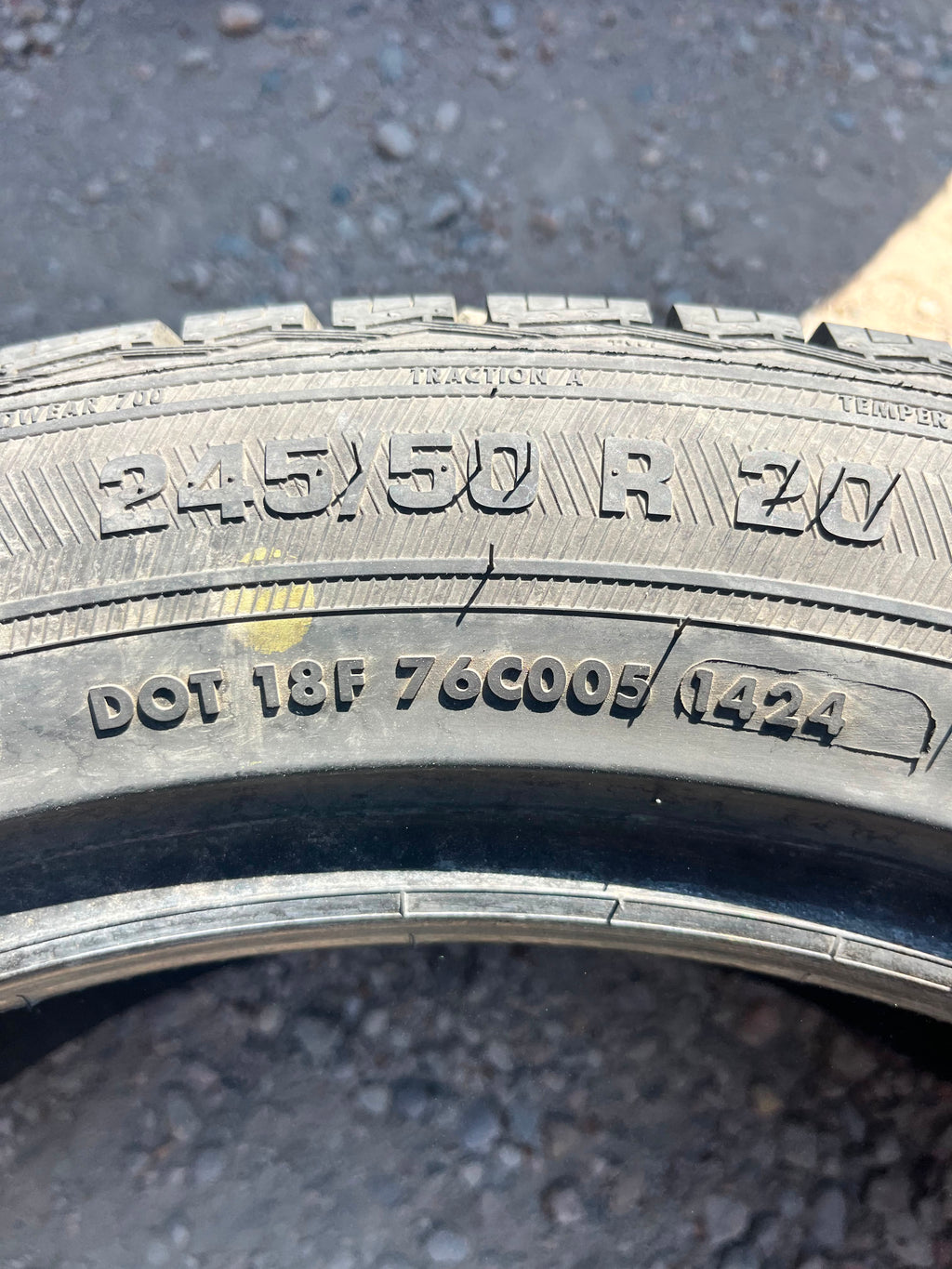 245/50R20 Pair (2 Used Tires) Vredestein Pinzaht