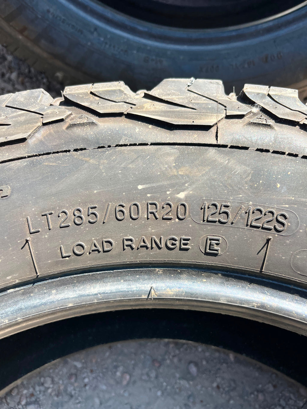 LT285/60R20 (3 Used Tires) BFGoodrich KO2