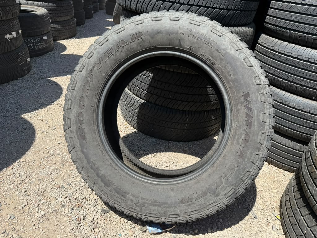LT275/65R20 Set (4 Used Tires) Goodyear Wrangler Territory AT