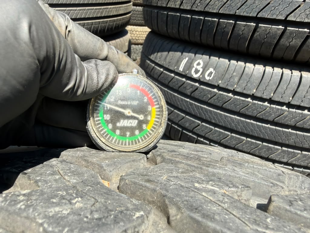 LT295/65R20 Pair (2 Used Tires) Hankook Dynapro MT2