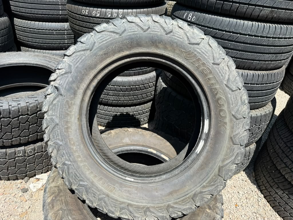 LT295/65R20 Pair (2 Used Tires) Hankook Dynapro MT2