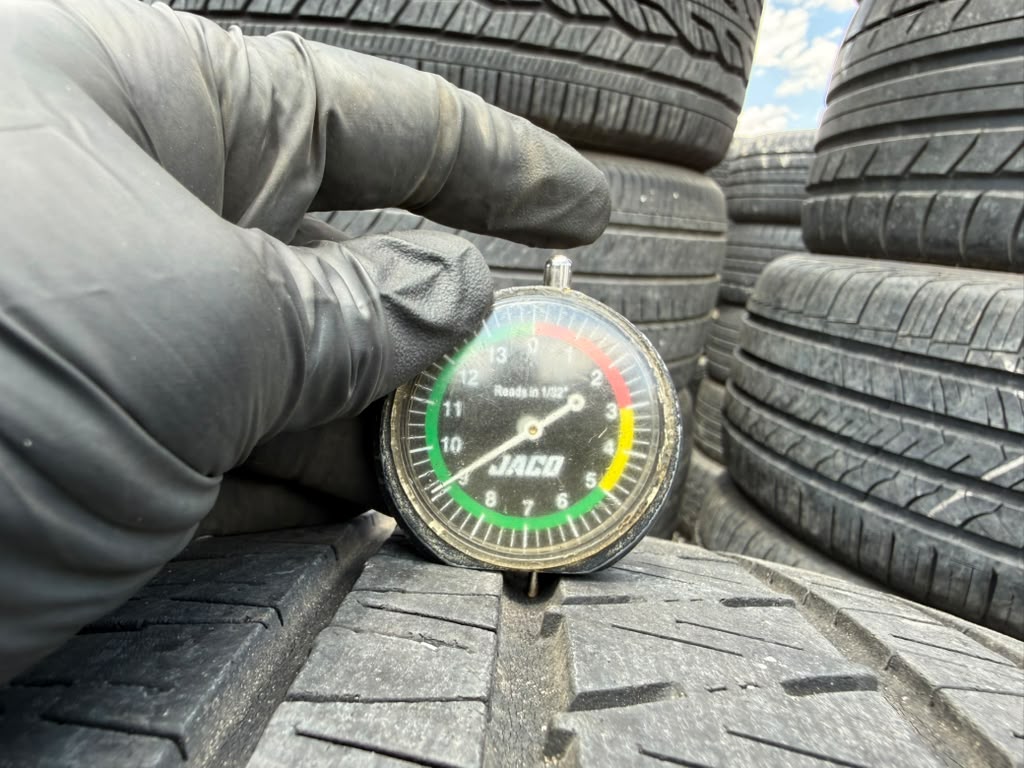 255/55R20 Set (4 Used Tires) Bridgestone dueler Alenza