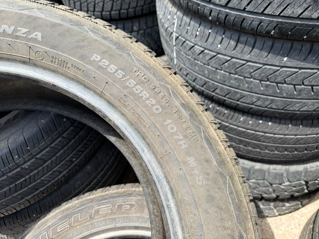 255/55R20 Set (4 Used Tires) Bridgestone dueler Alenza