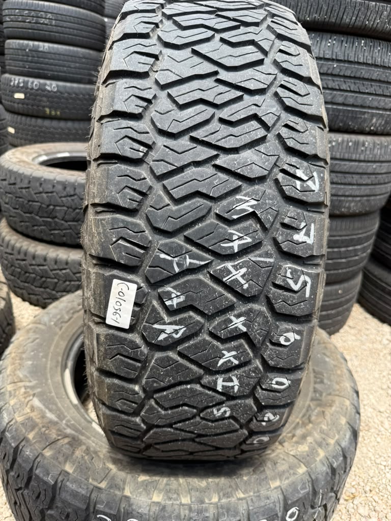 275/60R20 Pair (2 Used Tires) Maxxis Razr AT