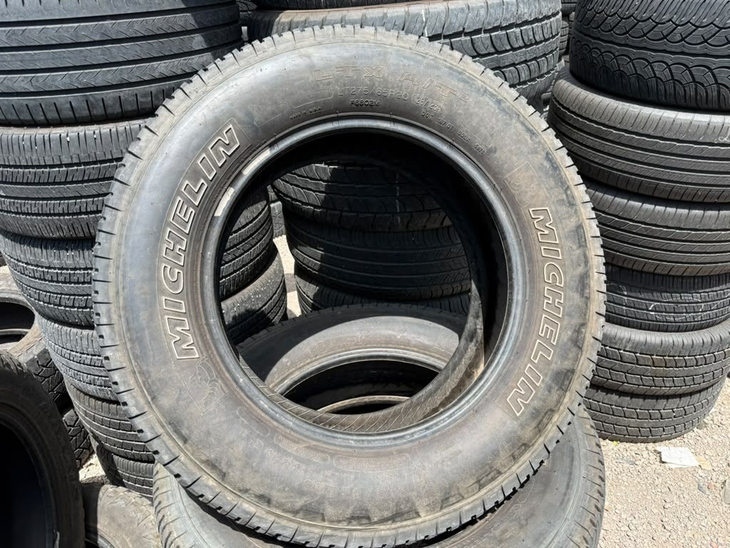 LT275/65R20 Set (4 Used Tires) Michelin LTX AT2