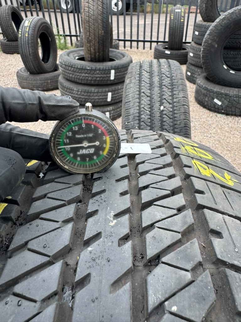 275/60R20 Pair (2 Used Tires) Bridgestone Dueler H/T