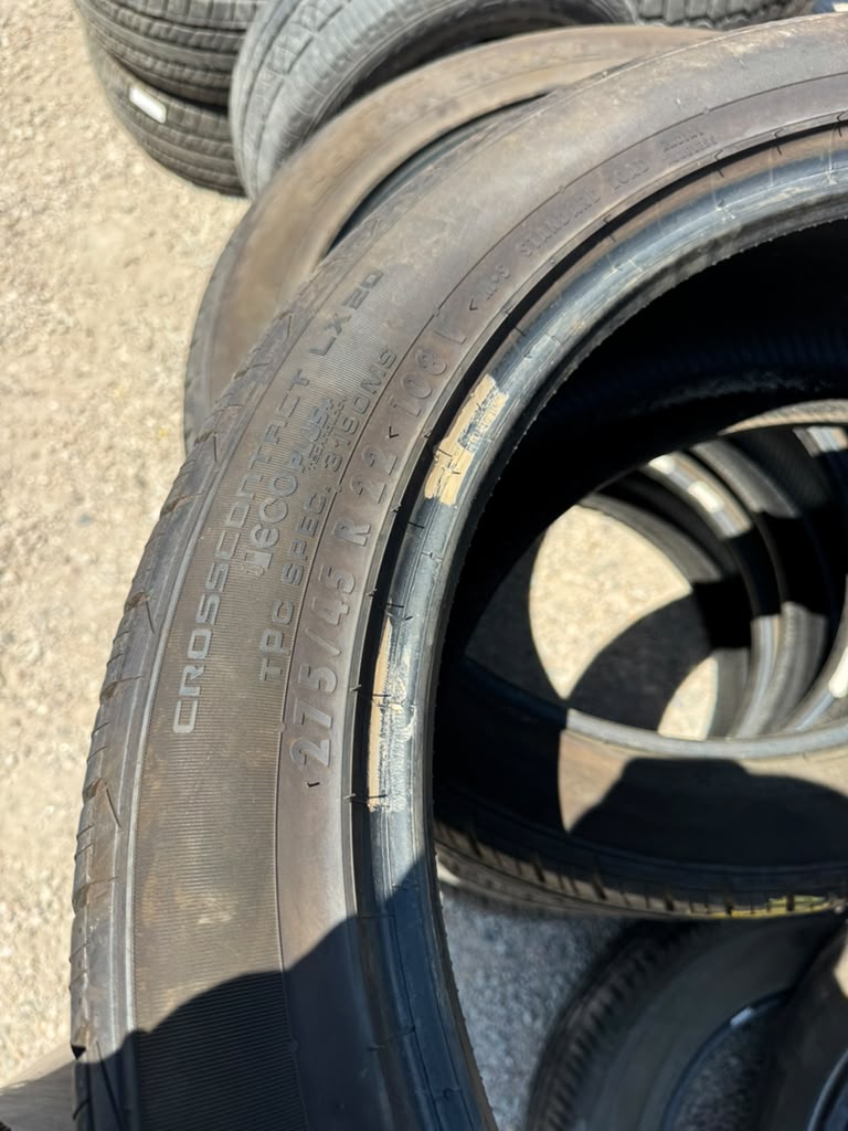 275/45R22 Set (4 Used Tires) Continental Cross Contact LX20