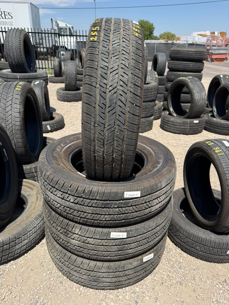 255/70R18 Set (4 Like New Tires!!) Bridgestone Dueler H/T