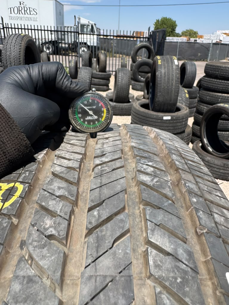 255/70R18 Set (4 Like New Tires!!) Bridgestone Dueler H/T