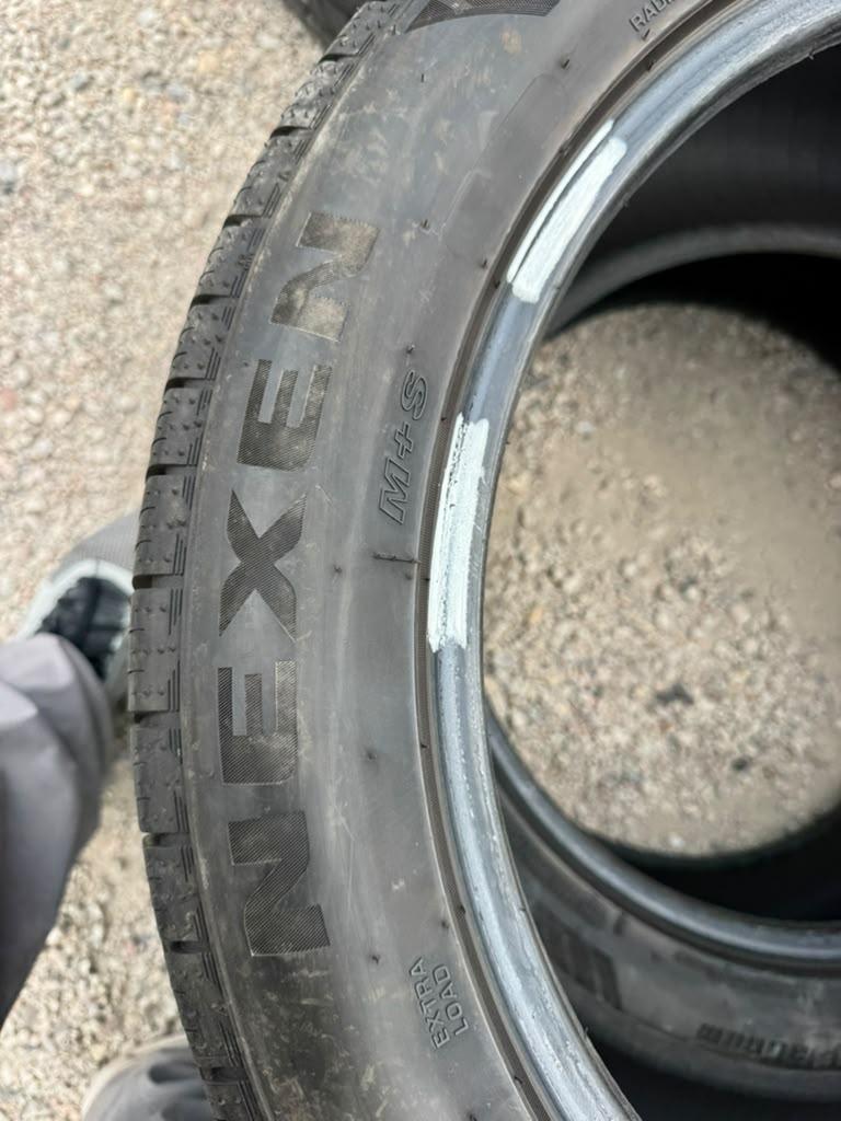 275/45R20 Pair (2 Used Tires) Nexen N5000 Platinum