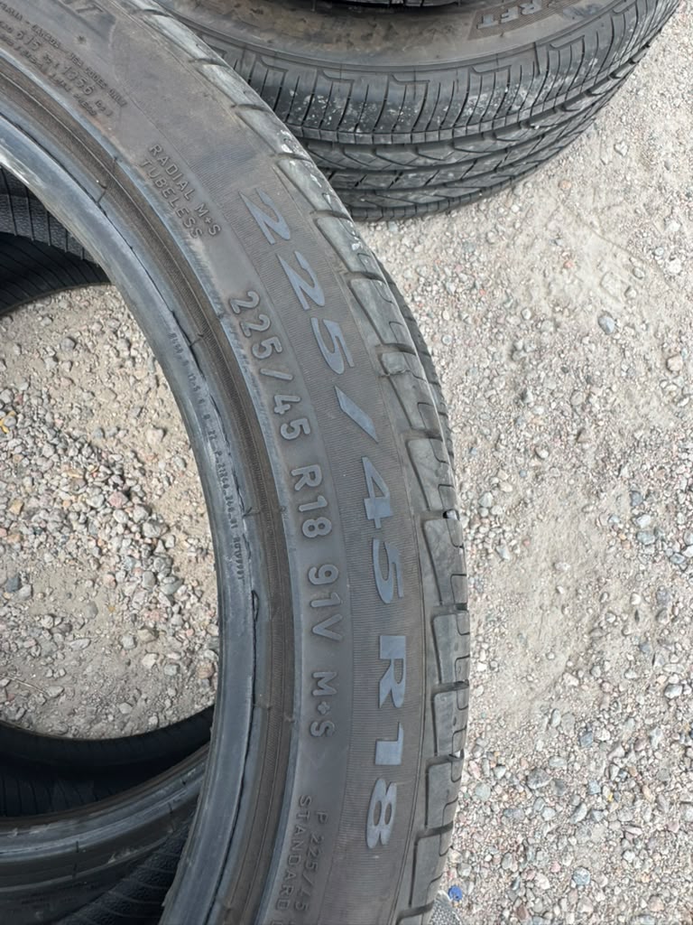 225/45R18 Pair (2 Used Tires) Pirelli Cinturato P7