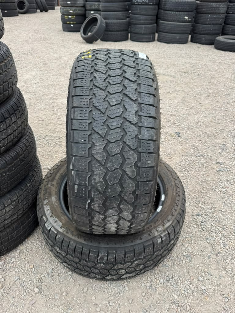 265/50R20 Pair (2 Used Tires) Bridgestone Dueler Ascent