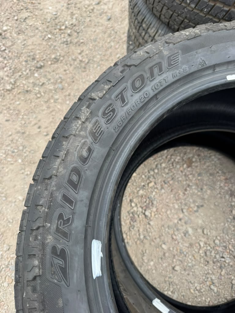 265/50R20 Pair (2 Used Tires) Bridgestone Dueler Ascent