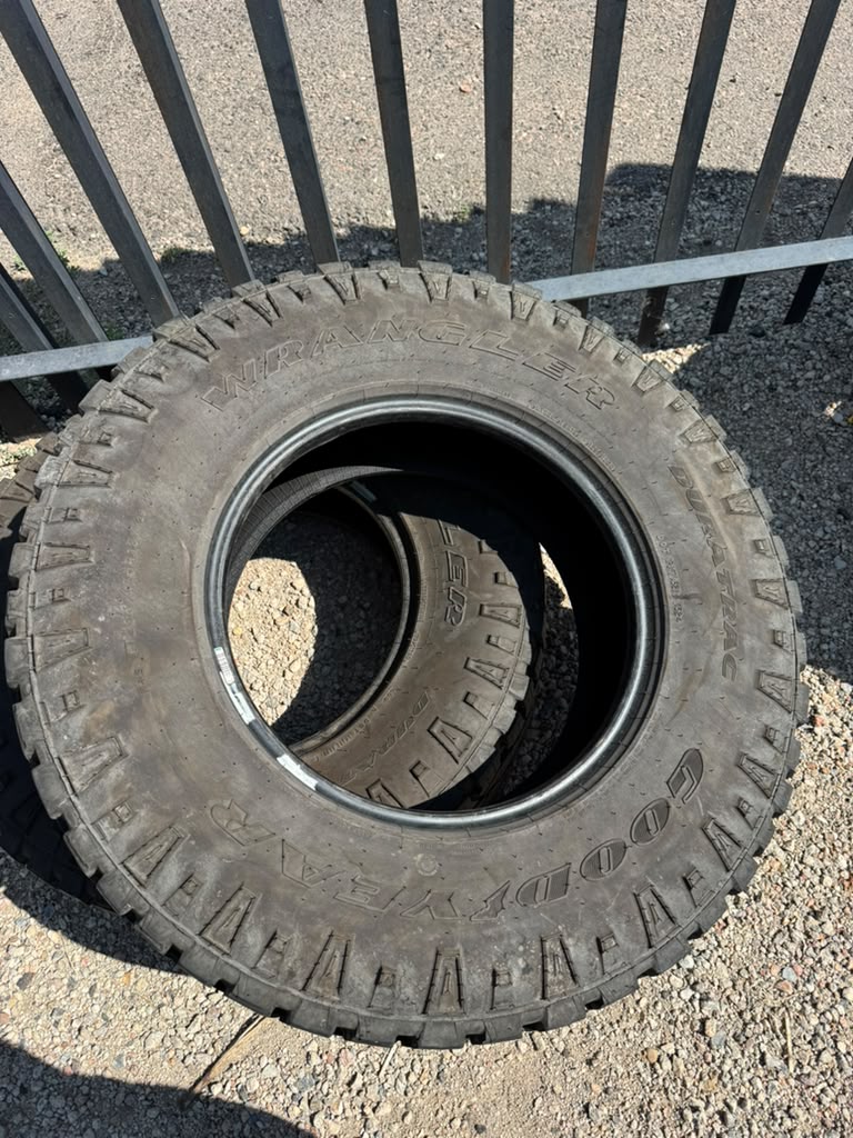LT285/75R18 Pair (2 Used Tires) Goodyear Wrangler DuraTrac