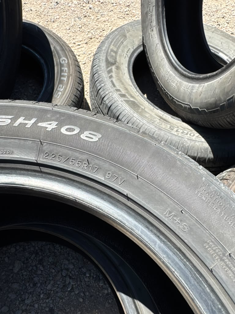 225/55R17 Set (4 Used Tires) Sailun Atrezzo SH408