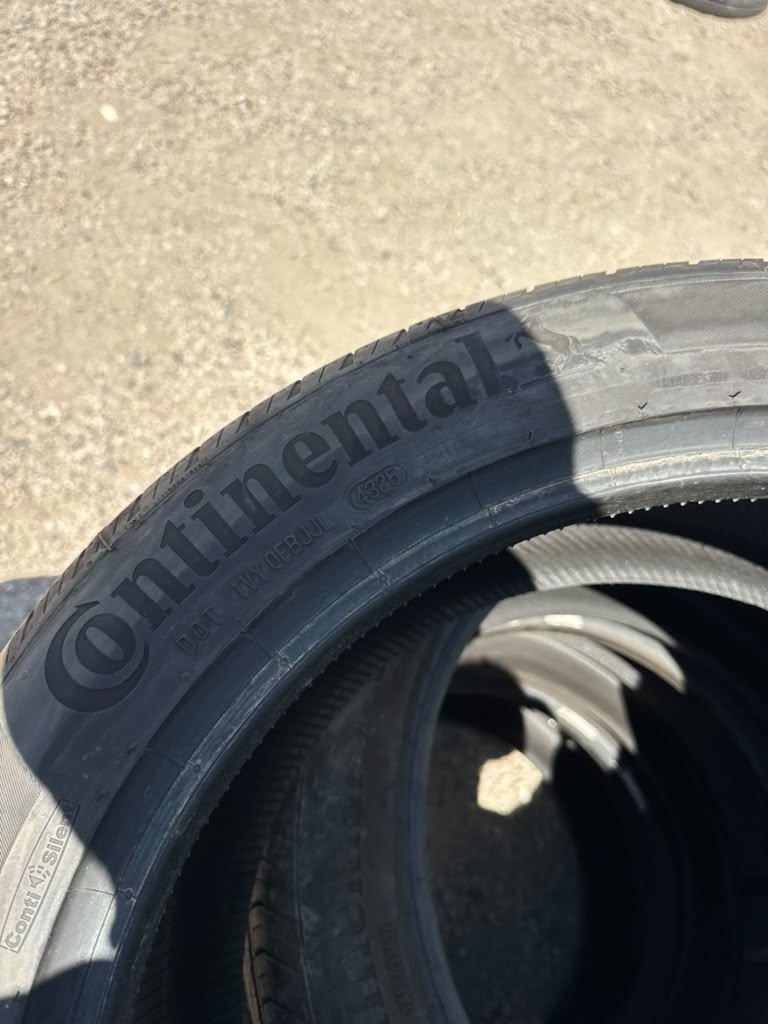 255/45R19 Set (4 Used Tires) Continental ProContact