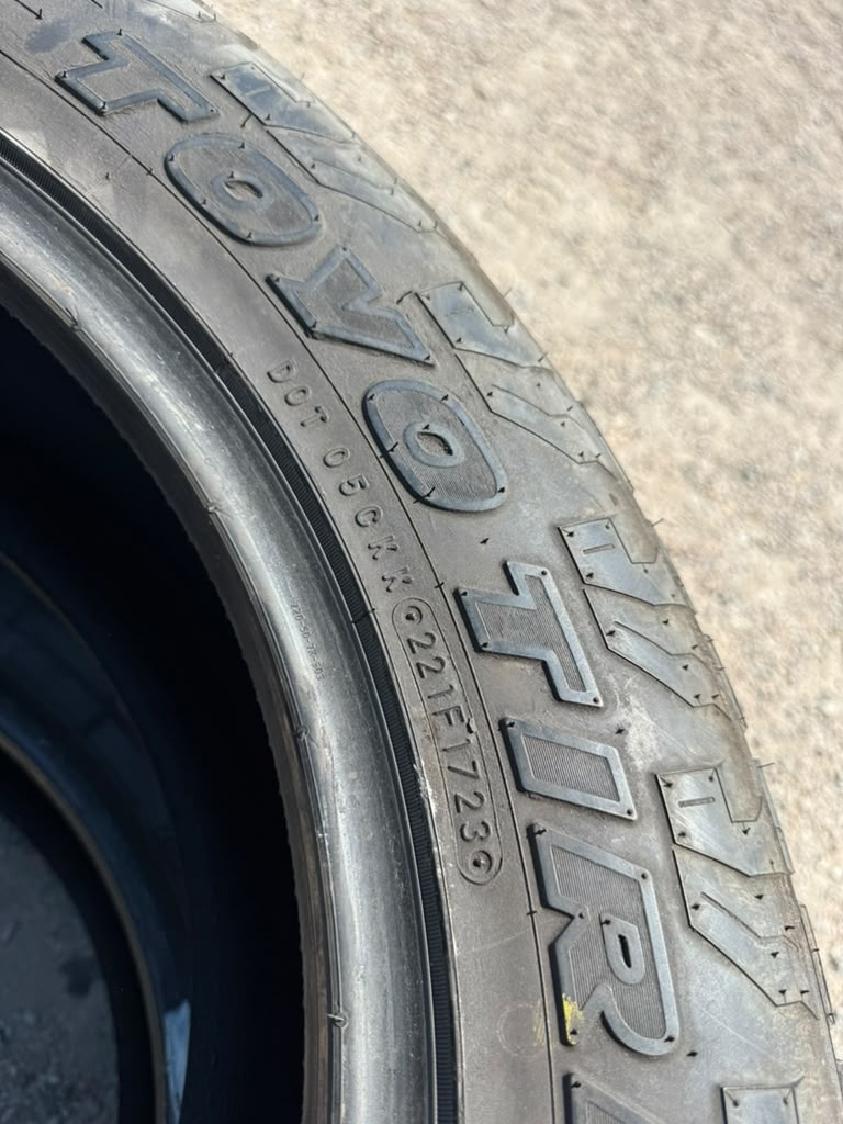 275/55R20 Pair (2 Used Tires) Toyo Open Country