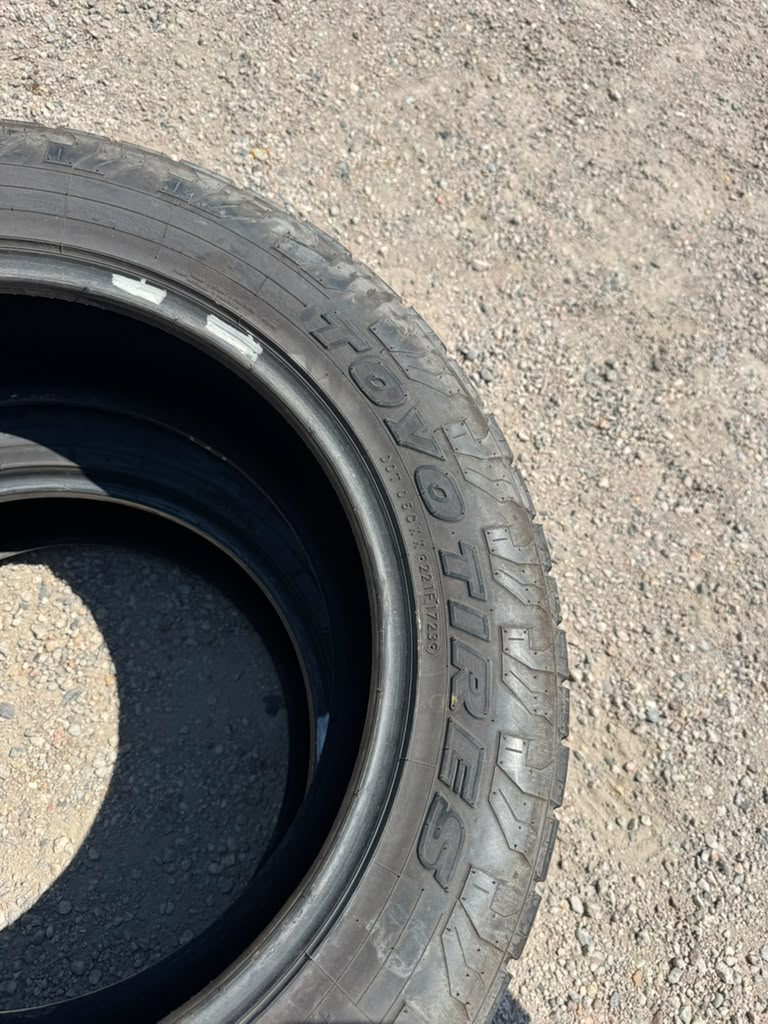 275/55R20 Pair (2 Used Tires) Toyo Open Country