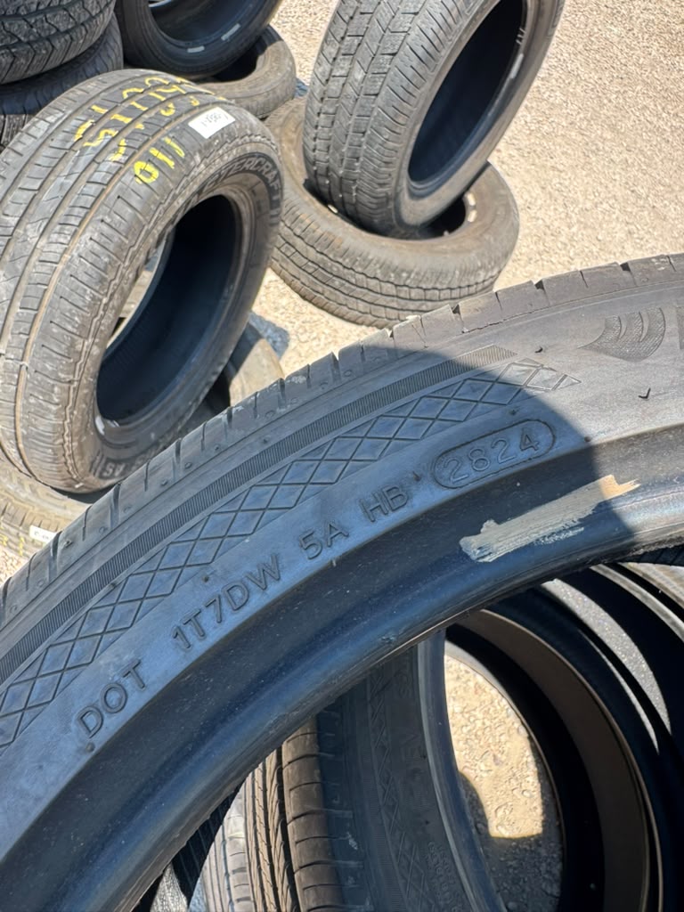 255/40R20 Set (4 Used Tires) Hankook