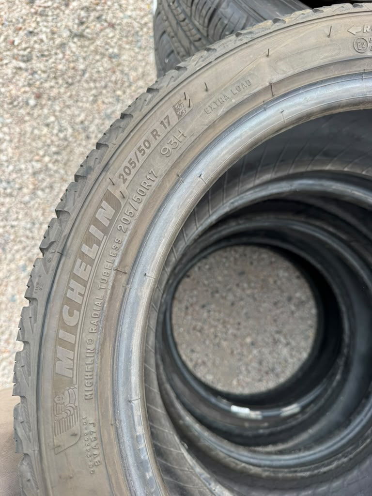205/50R17 Set (4 Used Tires) Michelin X-ice