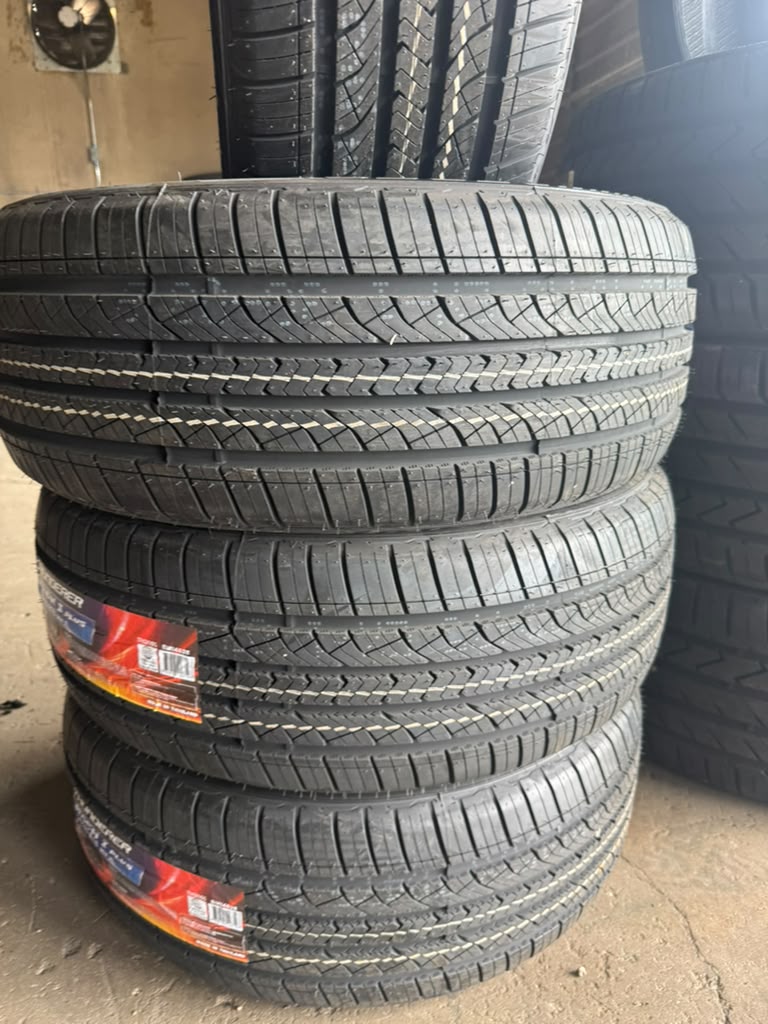 225/45R18 Set (4 Brand New Tires!!) Thunderer Mach 1