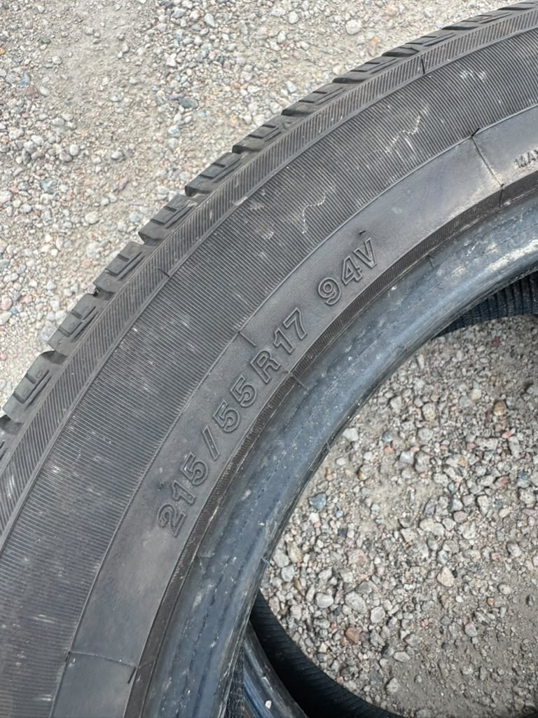 215/55R17 Pair (2 Used Tires) Yokohama Avid Ascend LX