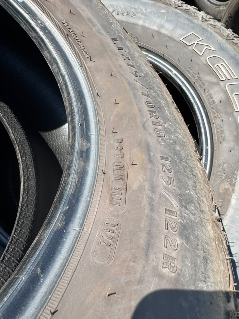 LT275/70R18 Set (4 Used Tires) Kelly Edge