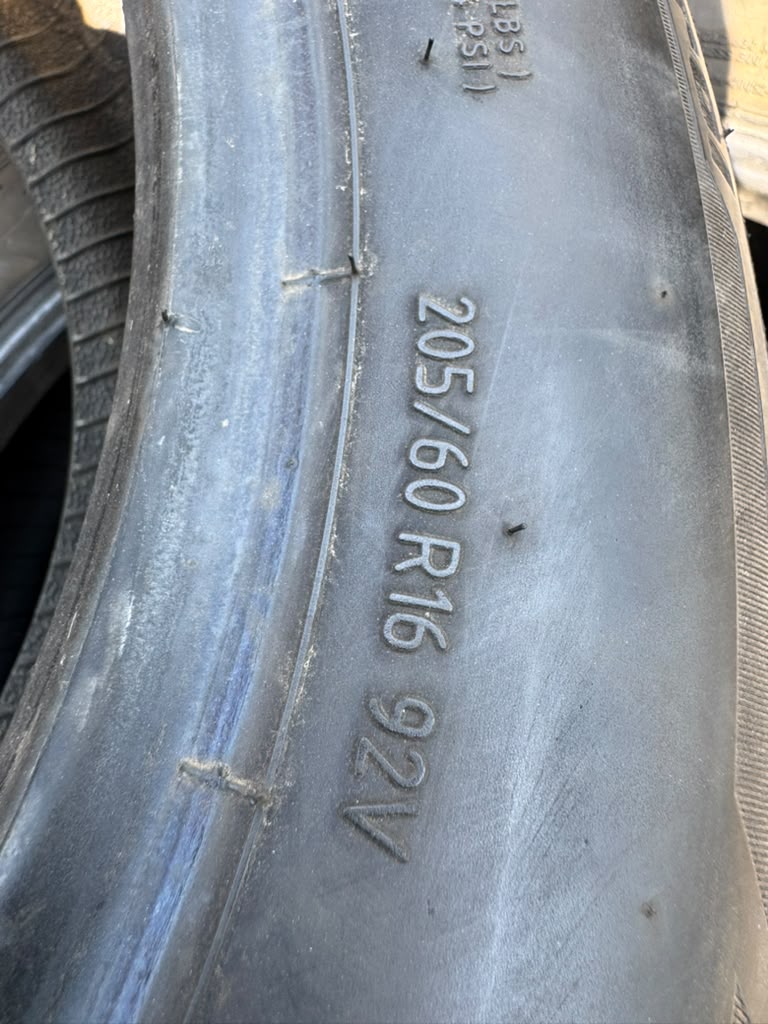205/60R16 Pair (2 Used Tires) Bfgoodrich Advantage Control