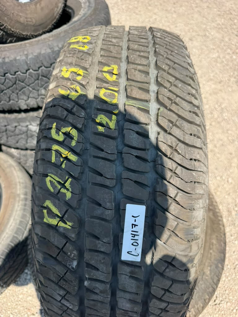 275/65R18 Pair (2 Used Tires) Michelin LTX