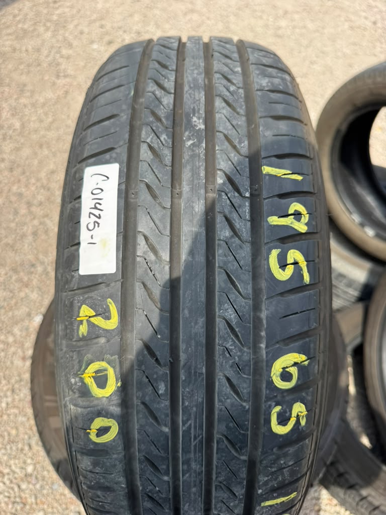 195/65R15 Set (4 Used Tires) Sentury Touring