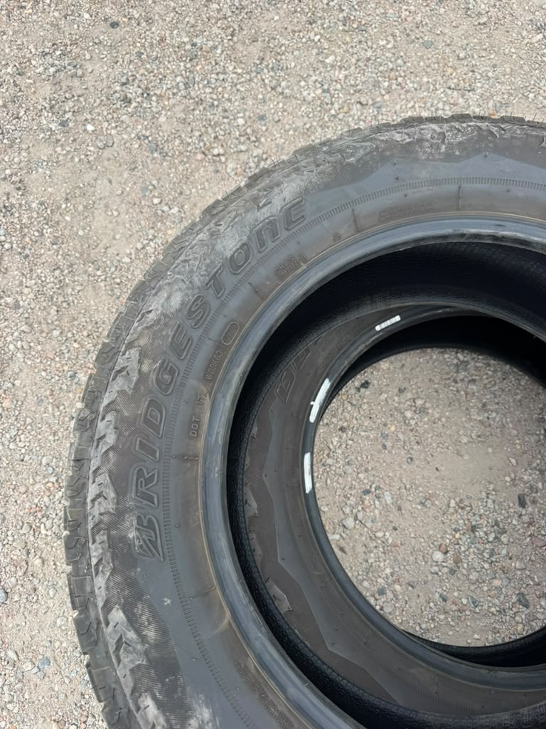 275/60R20 Pair (2 Used Tires) Bridgestone Dueler