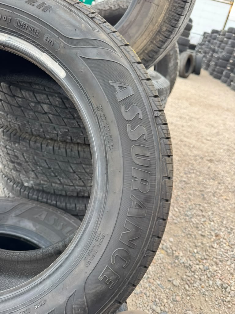 225/65R17 Pair (2 Used Tires) Goodyear Outlast Assurance