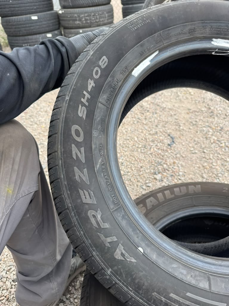 215/60R16 Pair (2 Used Tires) Sailun Atrezzo SH408